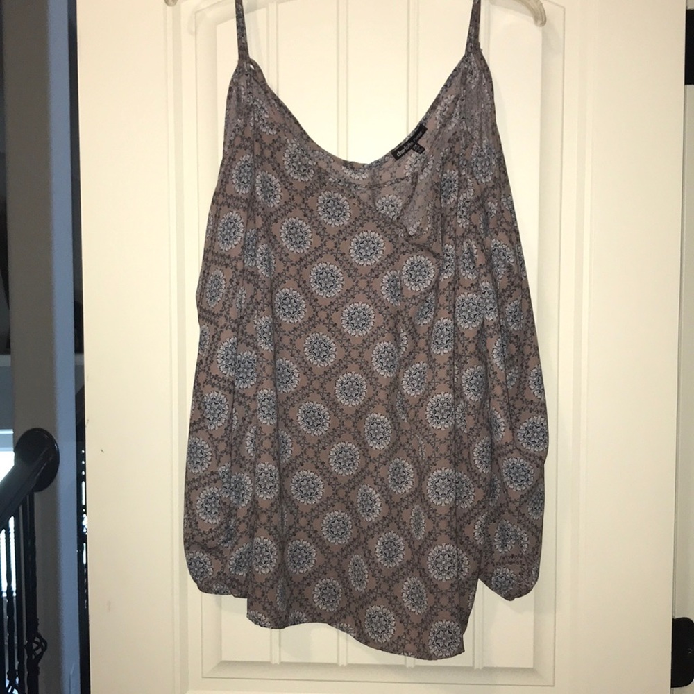 Paisley cold shoulder